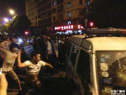 南宁群体吃瓜事件,一场引发热议的街头现象揭秘